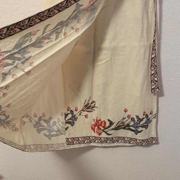 Max Studio Cream Skirt with Floral Embroidery - Picture 5 of 6